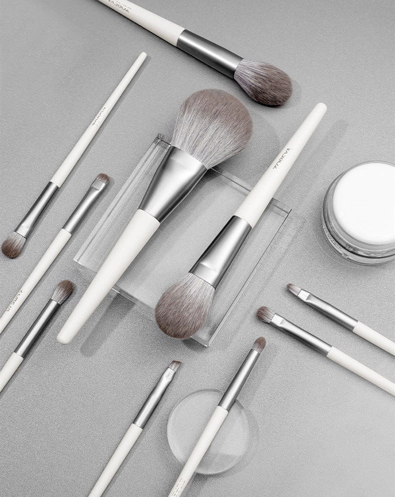 ZOREYA silver foxtail 10 makeup brushes