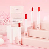 Cigarette tube lipstick set