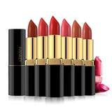 Lipstick Moisturizes And Does Not Fade Easily